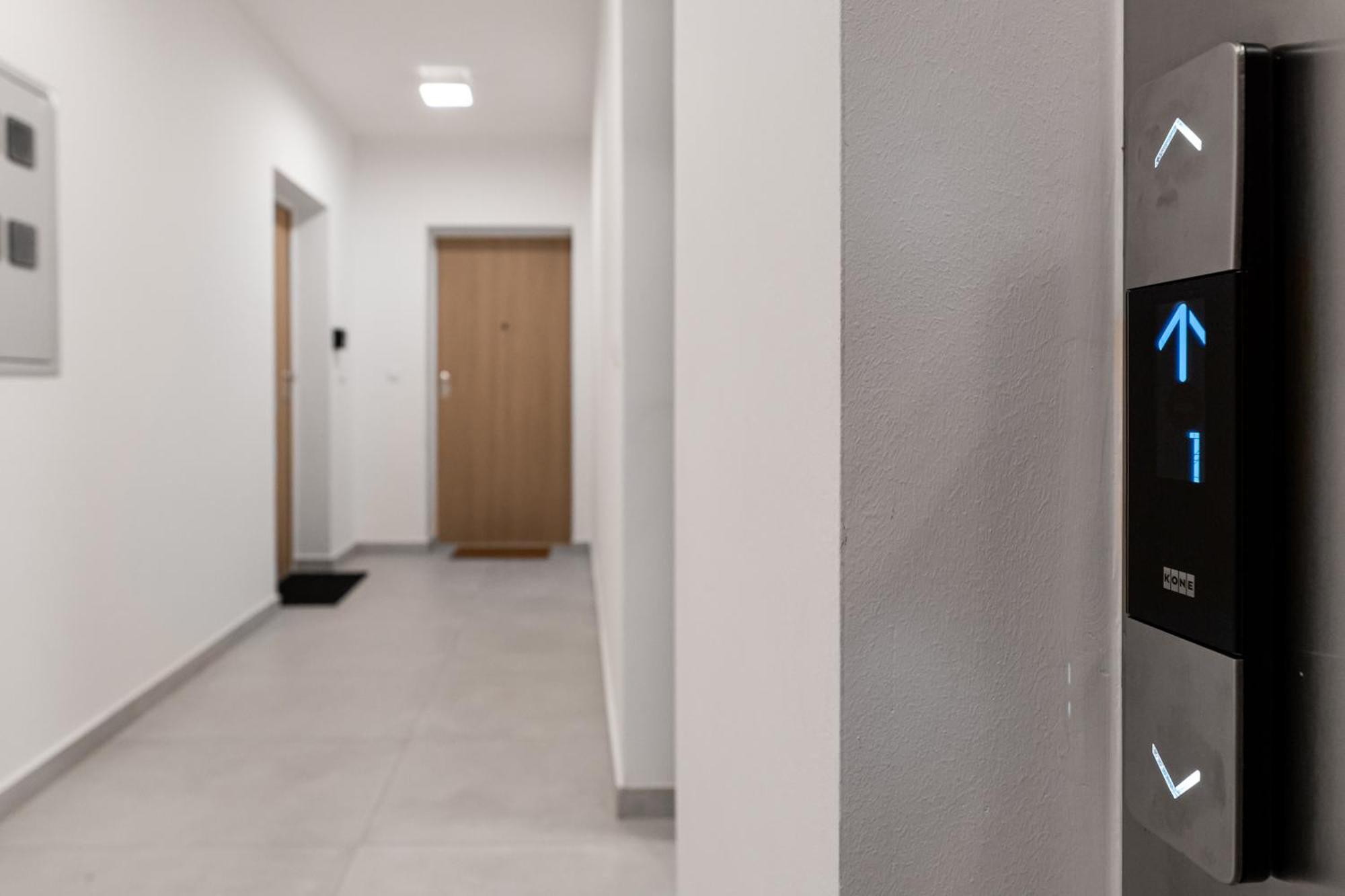 Tres Fenestras - Private Parking Apartman *